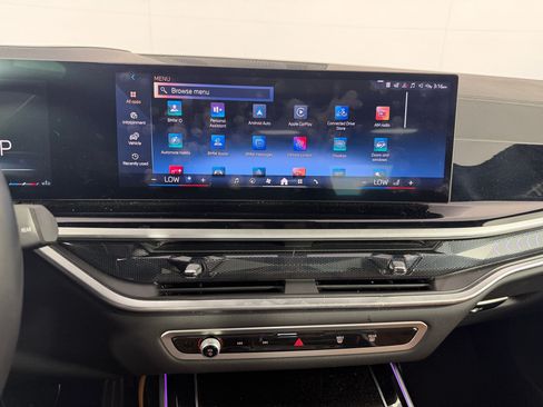 Used 2025 BMW X7 xDrive40i w/ Executive Package AWD/4WD image 23