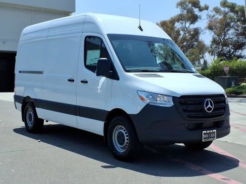 New 2026 Mercedes-Benz Sprinter 2500 image 18