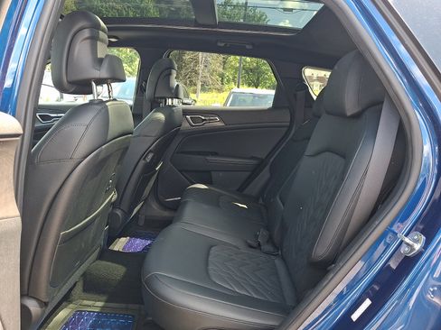 Used 2023 Kia Sportage X-Line w/ X-Line Premium Package AWD/4WD image 10