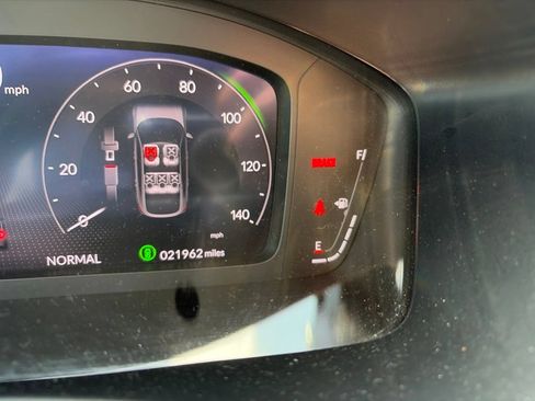 Used 2025 Honda Civic Sport Touring image 2