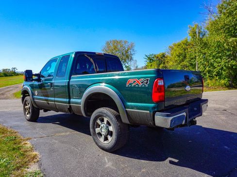 Used 2012 Ford F350 Lariat w/ FX4 Off Road Pkg image 5