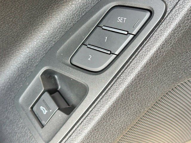 Used 2022 Audi Q3 2.0T Premium Plus w/ Premium Plus Package AWD/4WD image 12