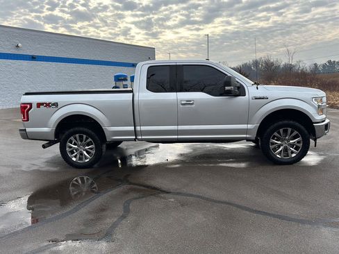 Used 2017 Ford F150 XLT w/ Equipment Group 302A Luxury image 8