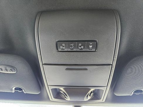 Used 2019 Dodge Grand Caravan GT image 17