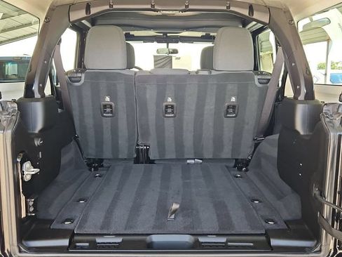 Used 2025 Jeep Wrangler Unlimited Sport AWD/4WD image 25