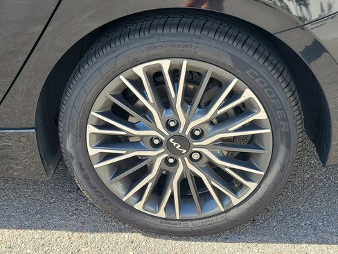 Used 2023 Kia Forte GT-Line w/ GT-Line Premium Package FWD image 9