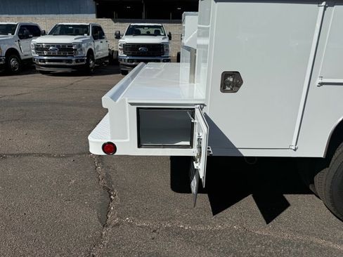 New 2026 Ford F550 4x4 Crew Cab Super Duty image 11