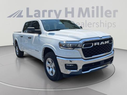 New 2026 RAM 1500 Big Horn AWD/4WD image 7