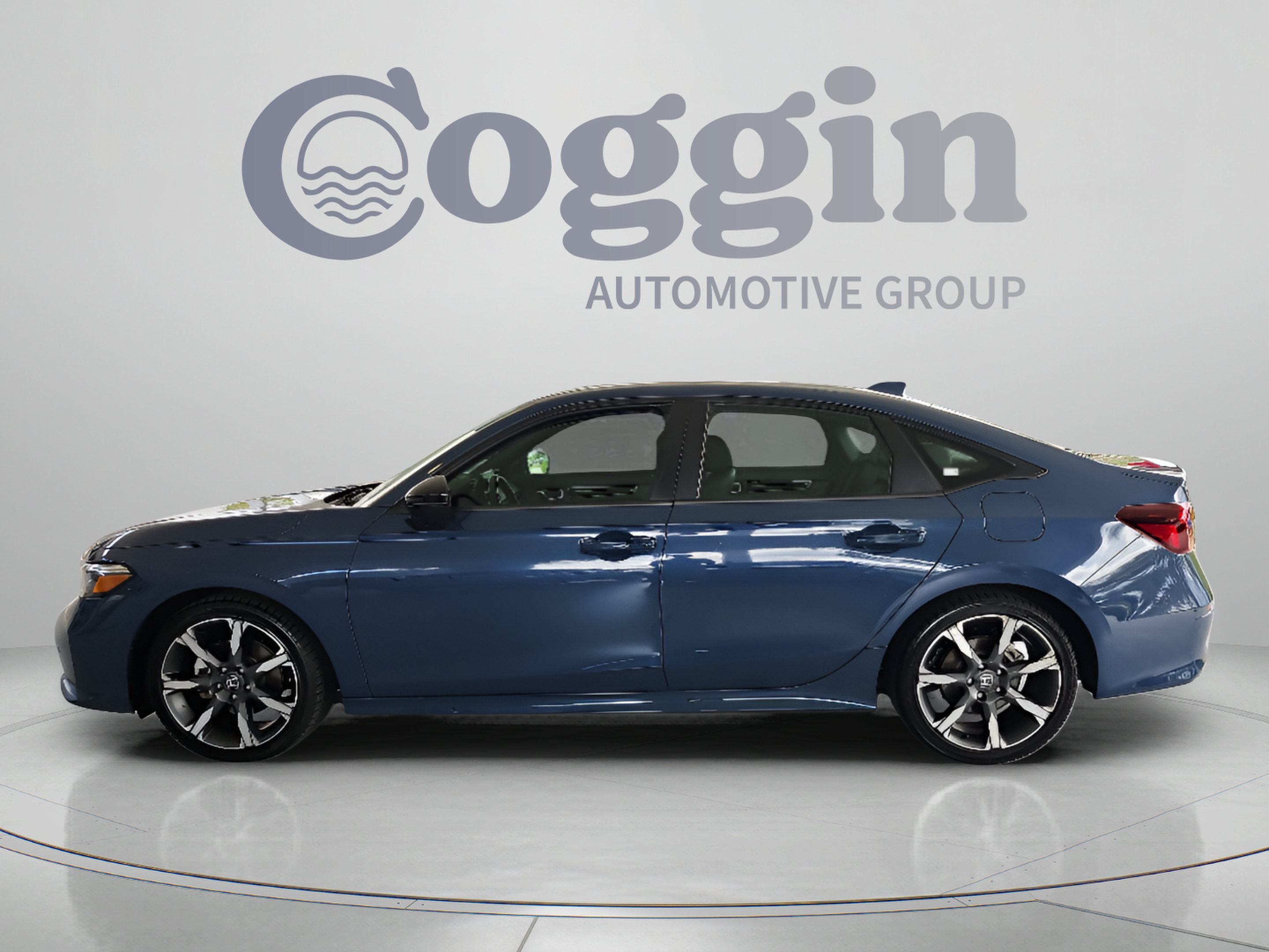 Certified 2025 Honda Civic Sport Touring image 2
