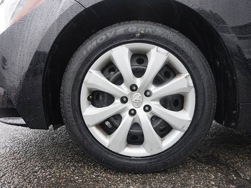 Used 2024 Toyota Corolla LE image 18