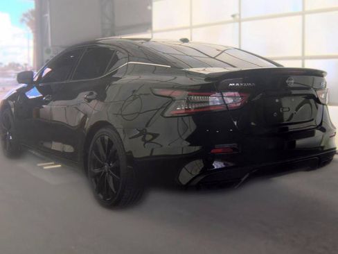 Used 2023 Nissan Maxima SR w/ Sport Mat Group FWD image 6