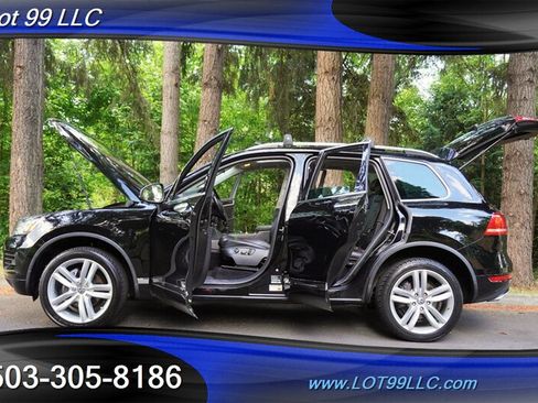 Used 2013 Volkswagen Touareg Executive AWD/4WD image 30