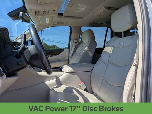 Used 2020 Cadillac Escalade Premium Luxury w/ LPO, Radiant Package RWD image 15
