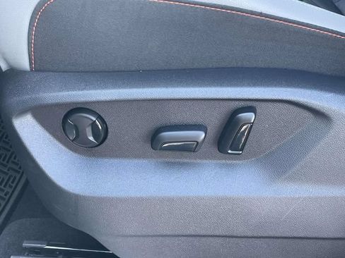 Certified 2026 Volkswagen Atlas Peak Edition AWD/4WD image 19