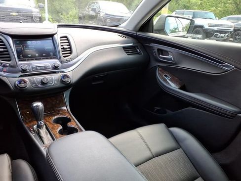 Used 2014 Chevrolet Impala LT FWD image 21