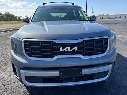 Used 2025 Kia Telluride S AWD/4WD image 2