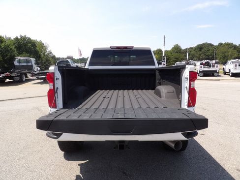 Used 2023 Chevrolet Silverado 2500 High Country w/ Z71 Off-Road Package AWD/4WD image 48