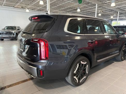 Used 2025 Kia Telluride S AWD/4WD image 4