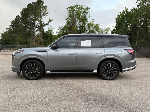 Used 2025 INFINITI QX80 Autograph w/ Autograph Exterior Package image 2