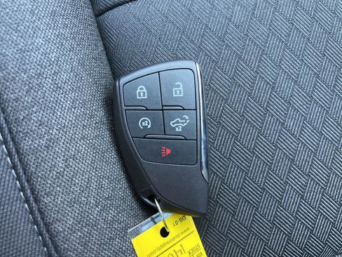 New 2025 GMC Sierra 1500 Elevation image 34