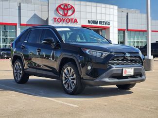 Used 2019 Toyota RAV4 XLE Premium video 2