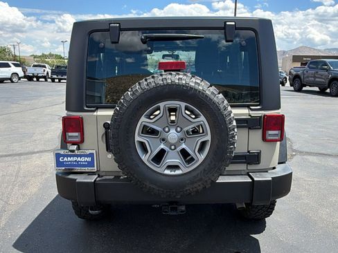 Used 2018 Jeep Wrangler Rubicon w/ Power Convenience Group AWD/4WD image 4