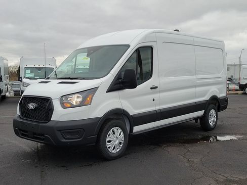 New 2026 Ford Transit 250 148 Medium Roof image 2