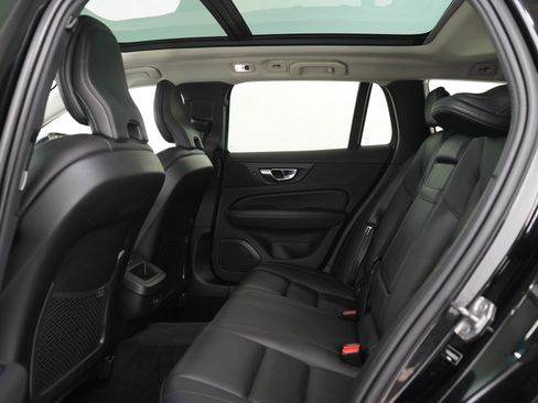 Used 2021 Volvo V60 T5 Cross Country w/ Climate Package AWD/4WD image 14