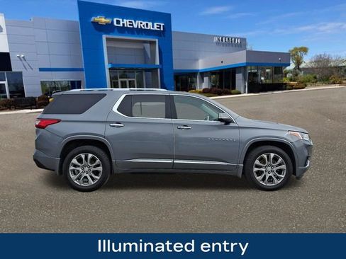 Used 2021 Chevrolet Traverse Premier AWD/4WD image 28