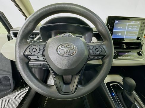 Used 2022 Toyota Corolla LE w/ LE Convenience Package FWD image 15