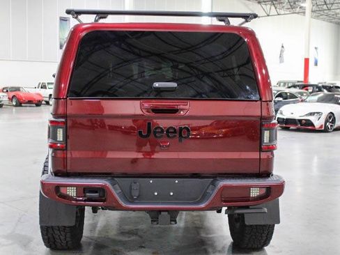 Used 2021 Jeep Gladiator Overland image 5
