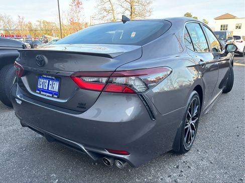 Used 2023 Toyota Camry SE w/ Cold Weather Package AWD/4WD image 29