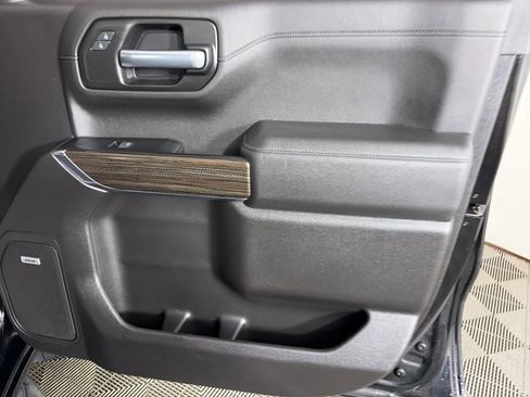 Used 2020 Chevrolet Silverado 1500 LT Trail Boss image 40