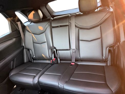 Used 2021 Cadillac XT5 Luxury image 13