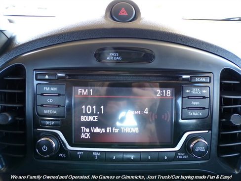 Used 2015 Nissan Juke S image 35