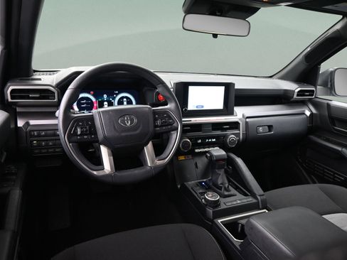 Used 2025 Toyota 4Runner 4WD image 33