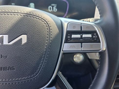 Used 2025 Kia Telluride S AWD/4WD image 23