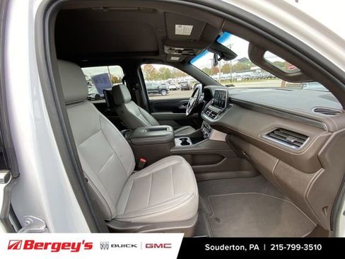 Used 2021 GMC Yukon XL SLT w/ SLT Luxury Plus Package image 30