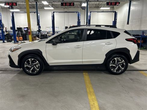 Certified 2025 Subaru Crosstrek 2.0i Premium image 5