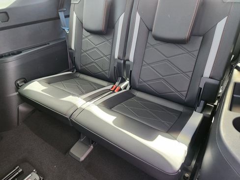 New 2026 Volkswagen Atlas Peak Edition image 18