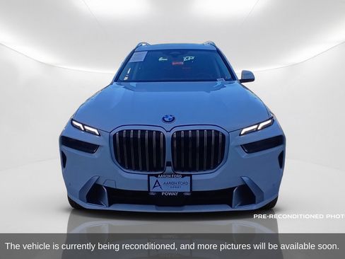 Used 2026 BMW X7 xDrive40i AWD/4WD image 2