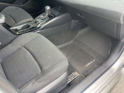 Used 2020 Toyota Corolla SE FWD image 21
