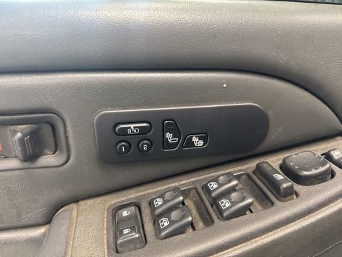 Used 2005 Chevrolet Silverado 3500 LT w/ Heavy-Duty Power Package image 16