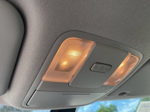 Used 2023 Kia Soul LX w/ LX Technology Package FWD image 29