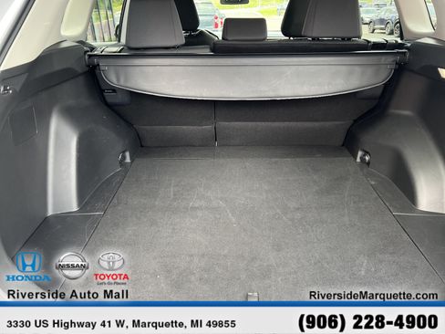 Used 2025 Toyota RAV4 XLE AWD/4WD image 8