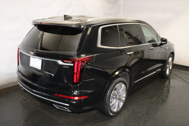 Used 2024 Cadillac XT6 Premium Luxury AWD/4WD image 4
