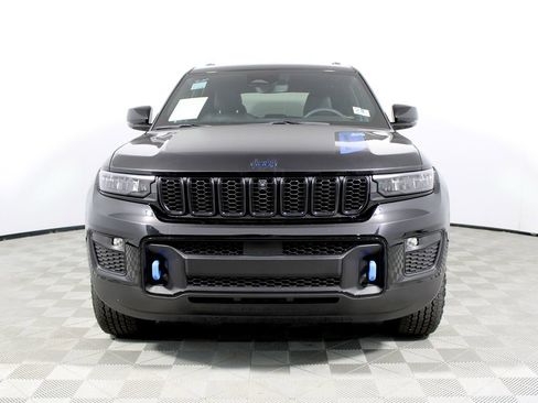 Used 2022 Jeep Grand Cherokee Trailhawk image 36