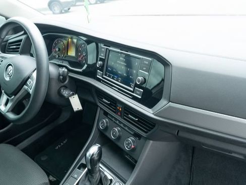 Certified 2020 Volkswagen Jetta S FWD image 41