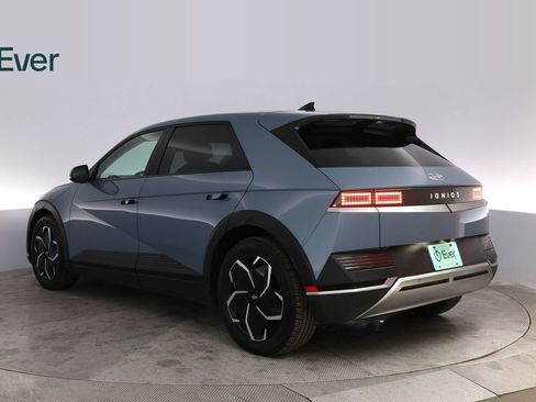 Used 2024 Hyundai Ioniq 5 SEL image 17