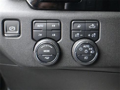 Used 2024 Chevrolet Silverado 1500 High Country image 14